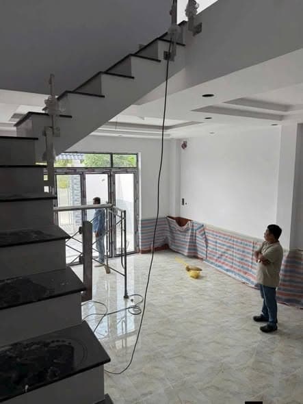 Bán Gấp Nhà Mới Xây 3 Tầng KDC Bình Tâm, TP. Tân An, Giá Chỉ 3 Tỷ