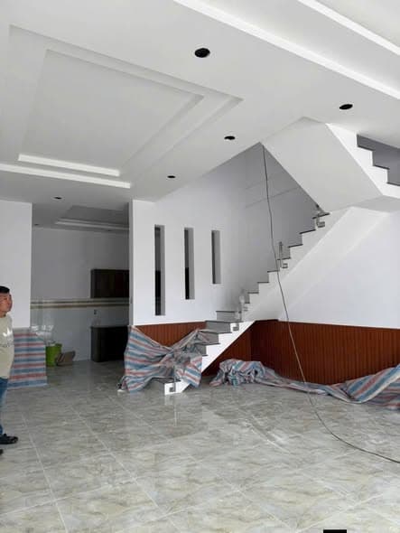 Bán Gấp Nhà Mới Xây 3 Tầng KDC Bình Tâm, TP. Tân An, Giá Chỉ 3 Tỷ