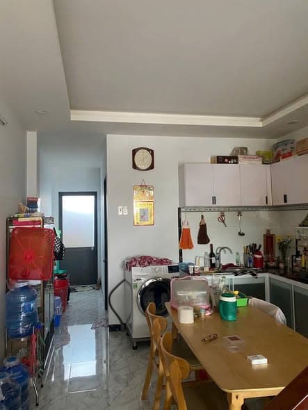 Bán Gấp Nhà 1 Trệt 1 Lầu Hẻm Xe Hơi Phường 7, TP. Tân An, Giá Chỉ 2.2 Tỷ